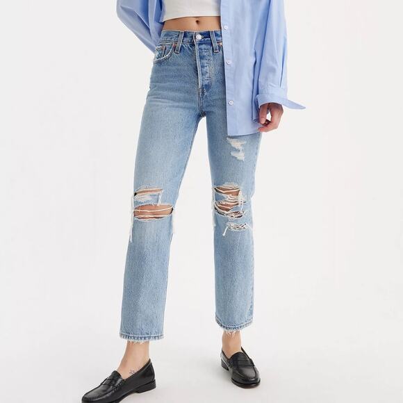 Levi's Wedgie Premium Straight Distressed Jeans  Light Wash  Size Women's 28 - Picture 1 of 10